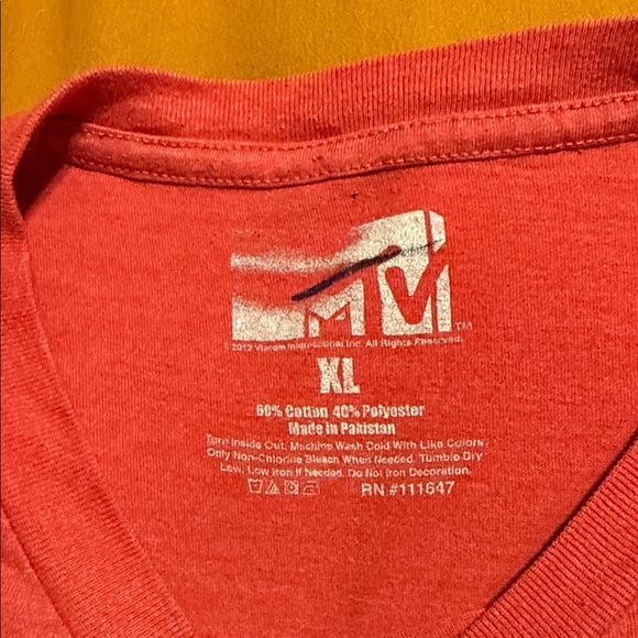 Vintage MTV Pink and Yellow Logo Tee Size XL - Picture 2 of 3